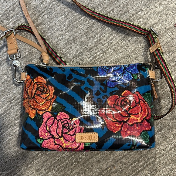 NEW Consuela Midtown Crossbody reg $249 - Picture 7 of 7